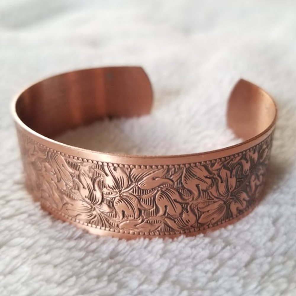 Vintage Copper Guild Etched Cuff Bracelet - Picture 2 of 7